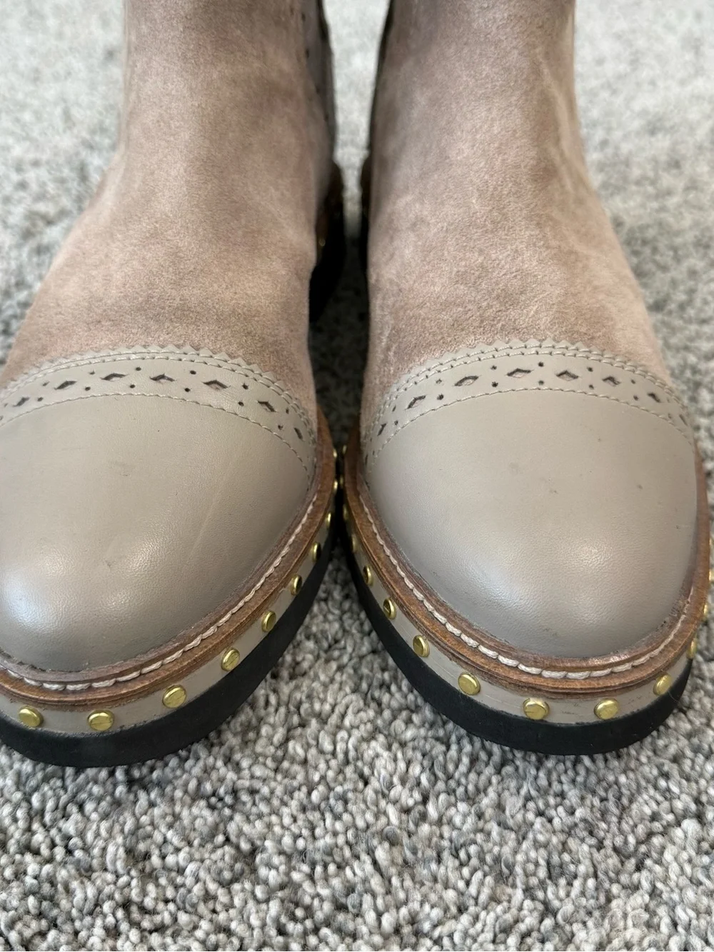 Free People Atlas Chelsea Boots Suede Studded Flats Boho Taupe Women’s 39.5 US 9